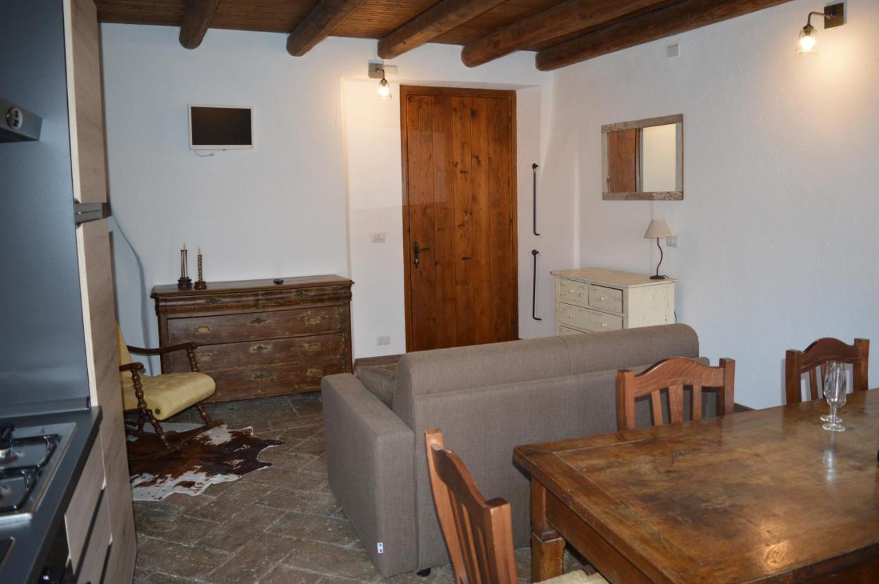 Apartamento Il Pensiero Lenno Habitación foto